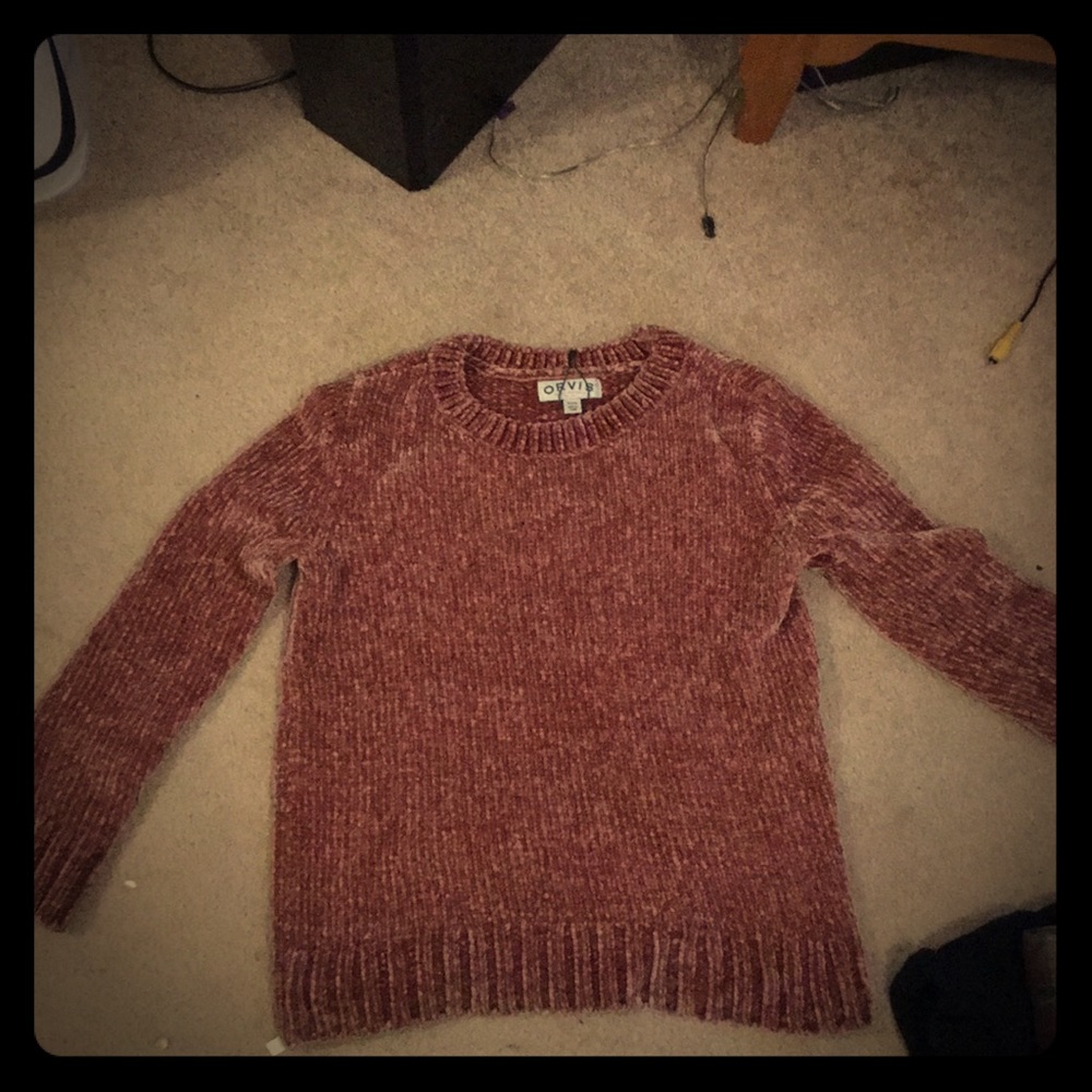 Vintage sweater really cute